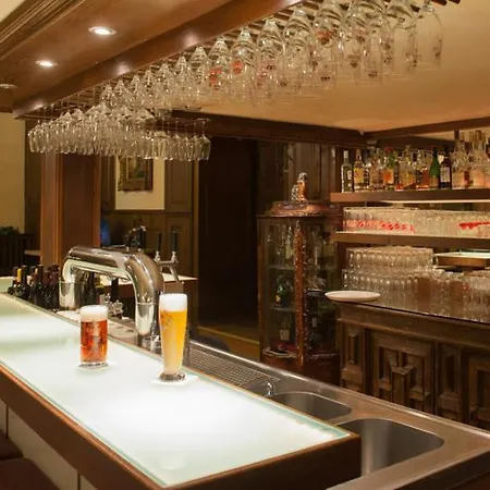 מלון Stadtpalais 3*